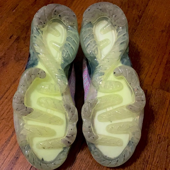 Nike flyease sneakers size 9 - Picture 5 of 5